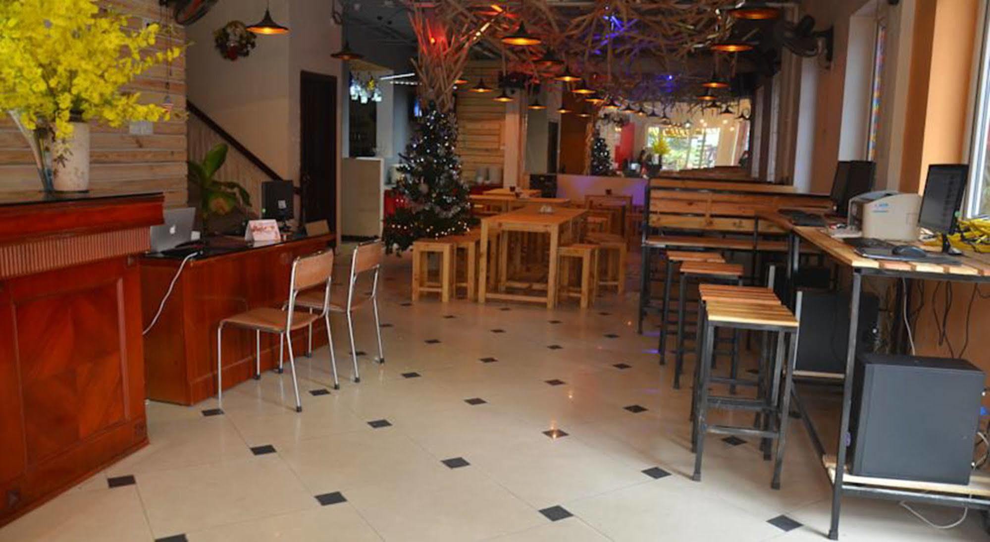 Camellia 4 Hotel Ханой Екстериор снимка